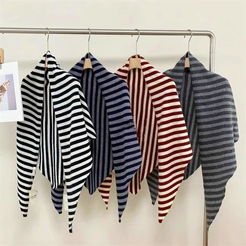 

British Triangle Scarf Elegant Cashmere Knitted Shawl Wraps Super Cozy Scarf Women Winter Korean Fashion Comfortable Scarf