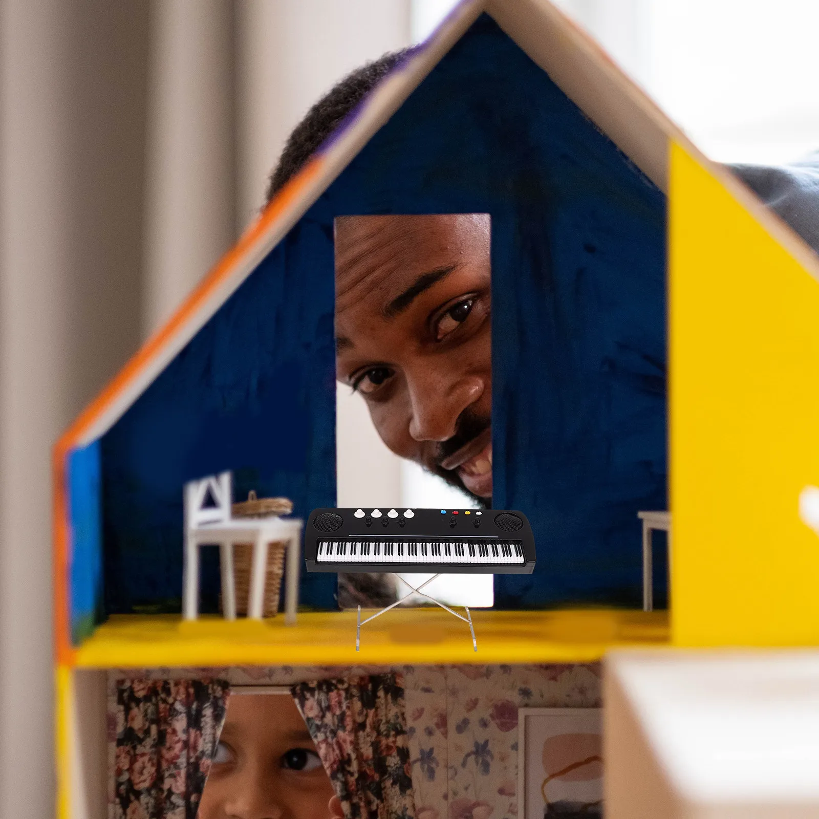 

Миниатюрный деревянный электронный орган-украшение: красочная электронная клавиатура для миниатюрной музыкальной комнаты и декора микроландшафта