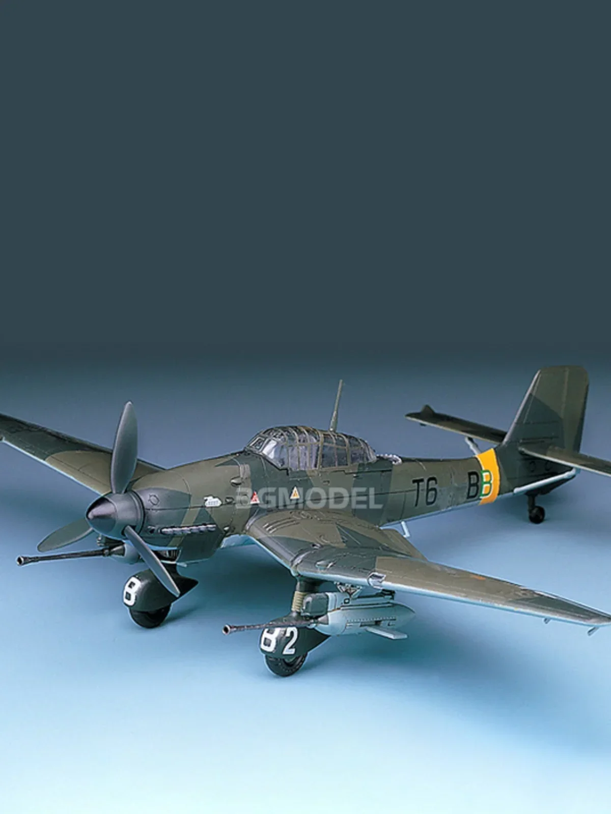 Academy ประกอบเครื่องบินโมเดล 12450 JU87G-1 Stuka Bomber 1/72