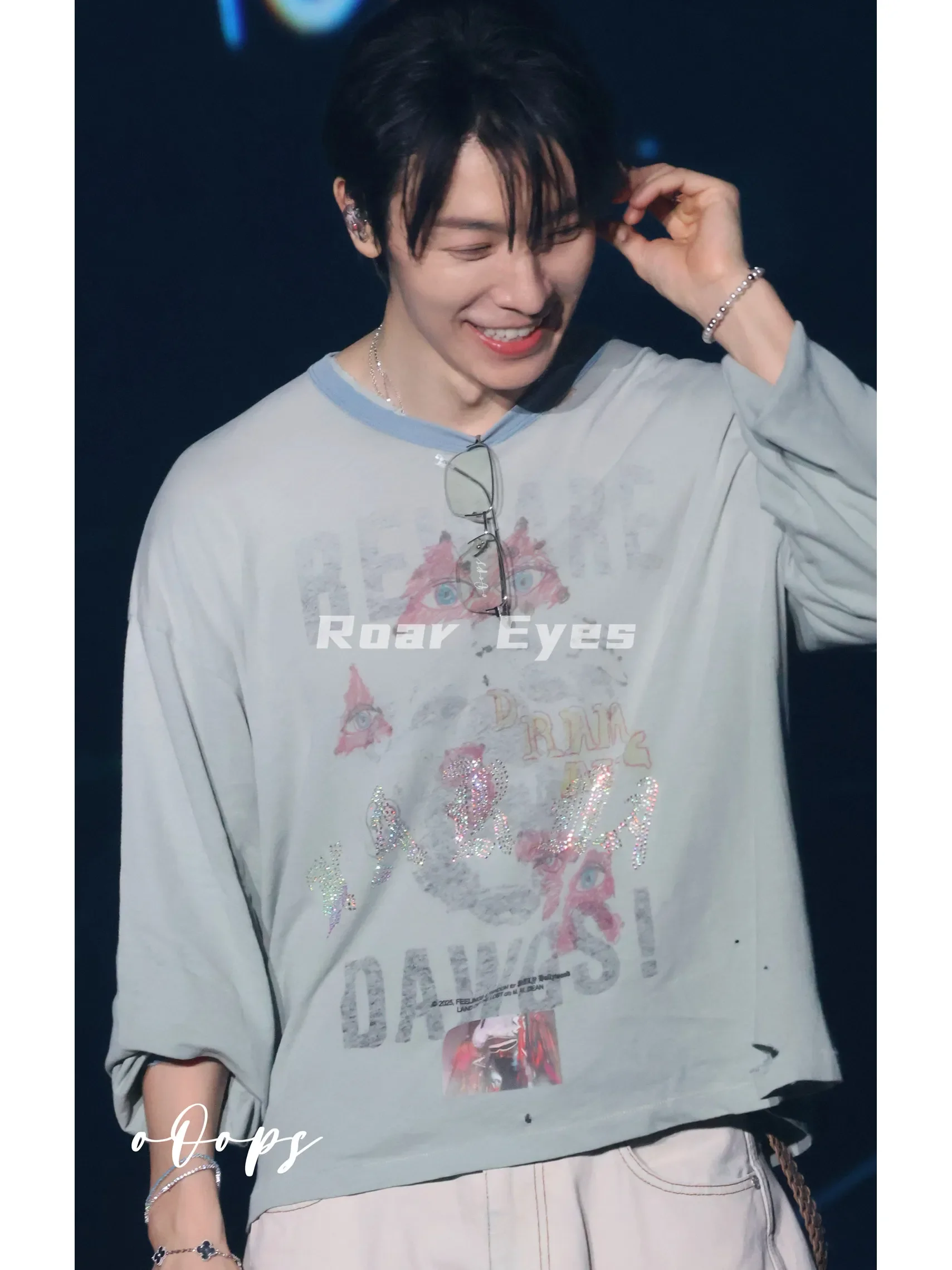 Paly Hollywood Mint Triangle Eyes Hot Diamond Wash Destroy Long Sleeve T-Shirt
