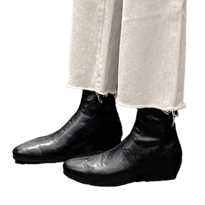 حذاء من الجلد للنساء الشقق موضة أحذية من الجلد 2025 شتاء جديد تشيلسي الأحذية المشي الاتجاه فستان أنيق أحذية فام مريحة