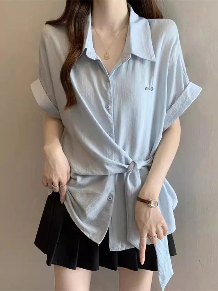 

Chic Light Blue V-Neck Short Sleeve Shirt Women's plus Size Belted Waist T-Shirt Korean Style Loose Fit Commute Fashion