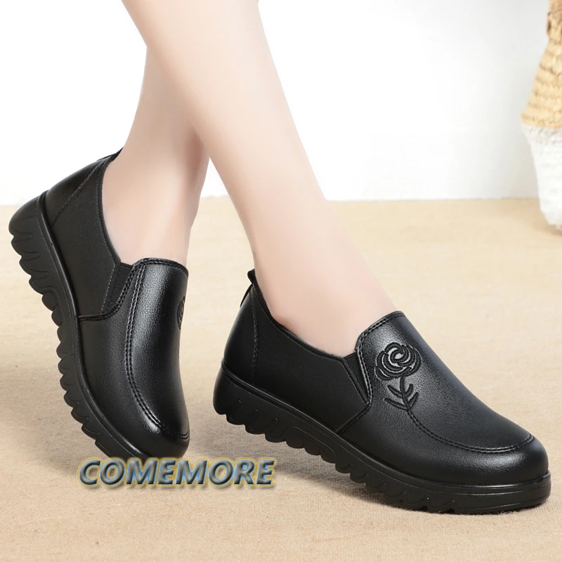 

Туфли женские на плоской подошве, цветочный принт, круглый носок, удобная офисная повседневная обувь, толстая подошва, черные, весна-осень