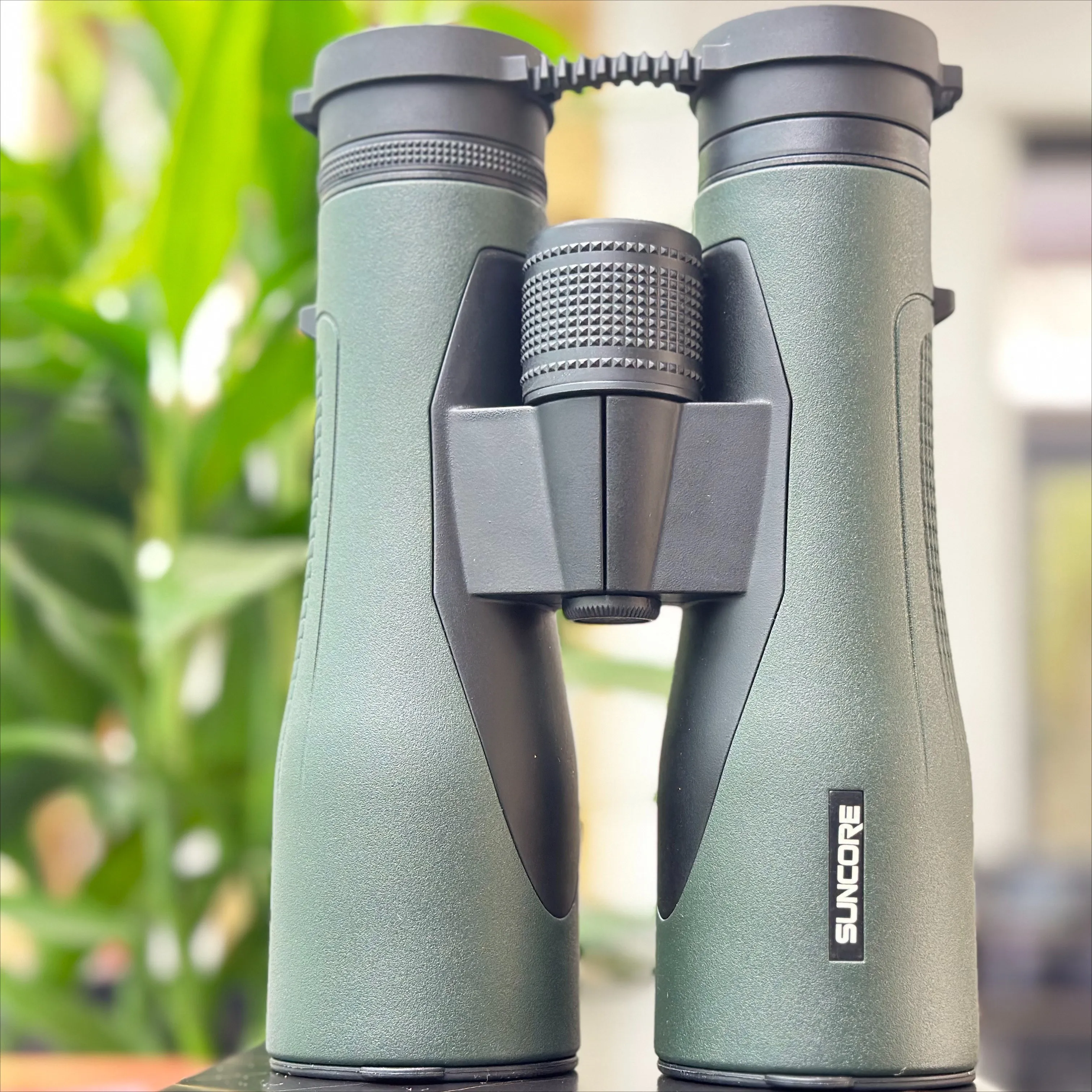 SUNCORE 10x50 Large Aperture Professional Binoculars: HD Quick Focus, Includes Carrying Case, Designed for Adults in Mountaineer