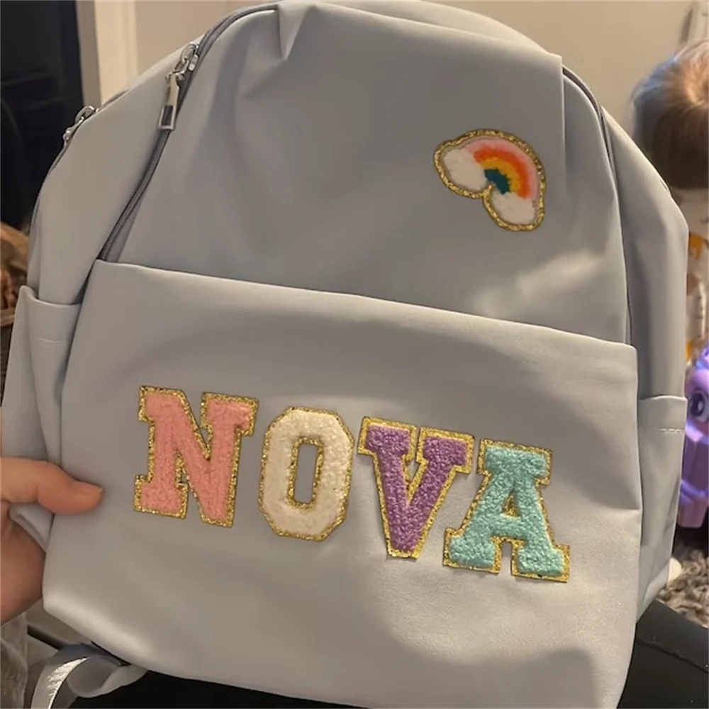 Mochila pequeña de nailon personalizada para niña preescolar, bonito parche de letras de chenilla, el mejor regalo para guardería