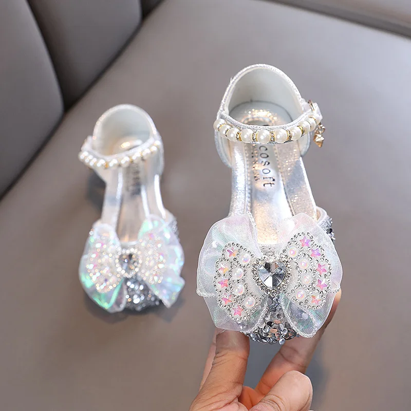 

Children's Sequins Sandals Girls Sweet Bow Rhinestone Princess Wedding Derss Shoe Fashion Non-slip Flat Kids Soft Bottom Sandals