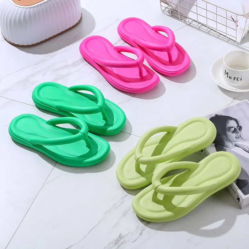 Soft Sole EVA Women\'s Flip Flops 2023 Summer Beach Non-slip Cloud Slippers Women Thick Platform Clip Toe Bathroom Slides