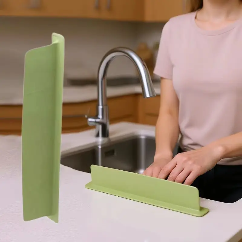 1pcs Silicone Anti-water Board Kitchen Sink Water Splash Guard Washing Basin Anti-splash Stopper Waterproof Splatter Screen Bar