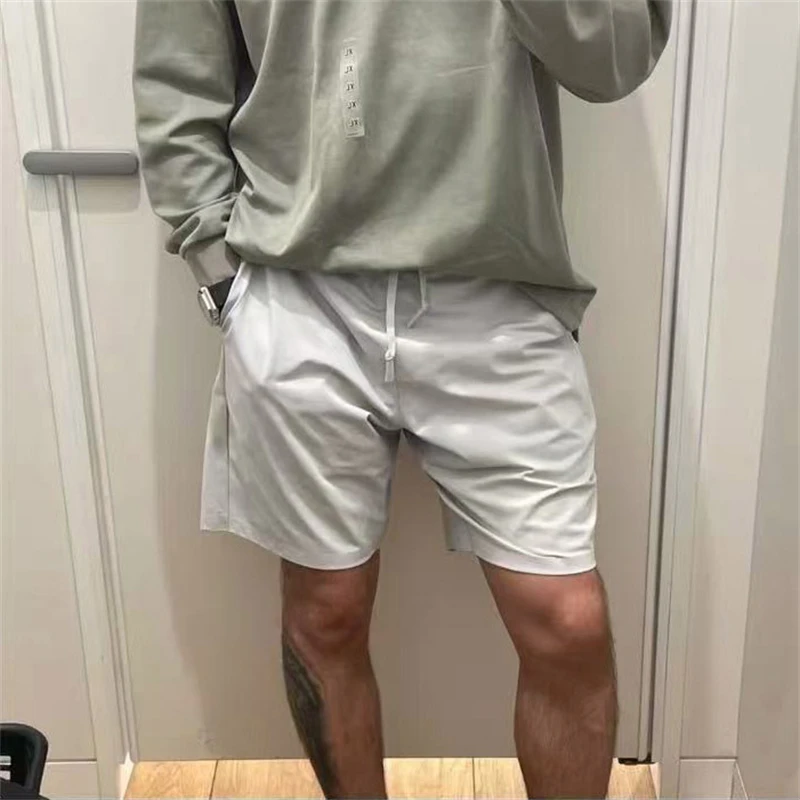 

Новые спортивные повседневные быстросохнущие легкие эластичные дышащие шорты для фитнеса на открытом воздухе, летние модные шорты