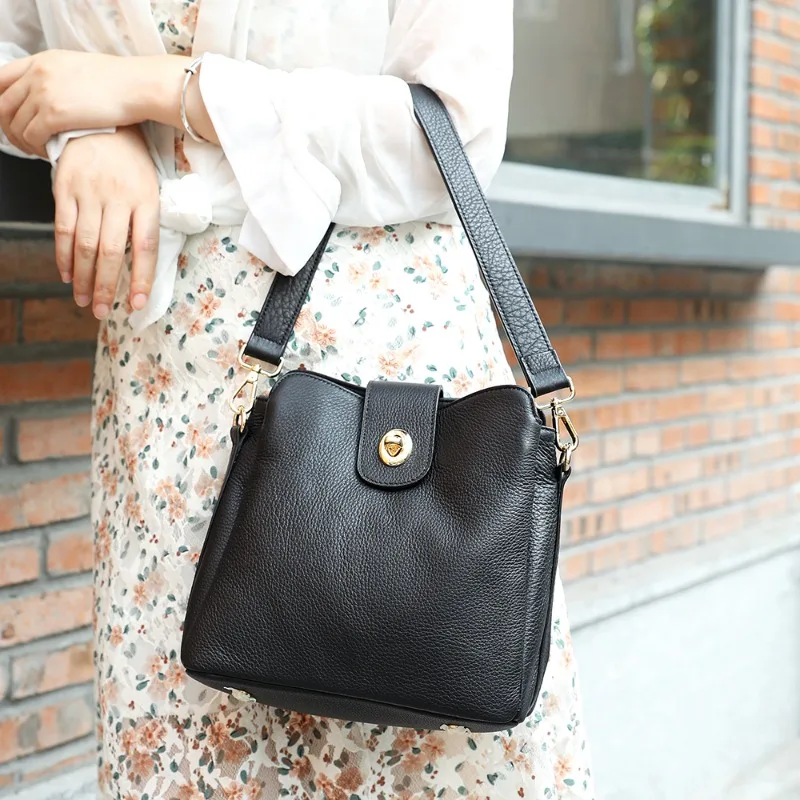 Genuine Leather Shoulder Bags for Women 2025 Winter Y2K Trend Female Crossbody Bag Lady Handbags and Purses Retro Tote Bag Bolso