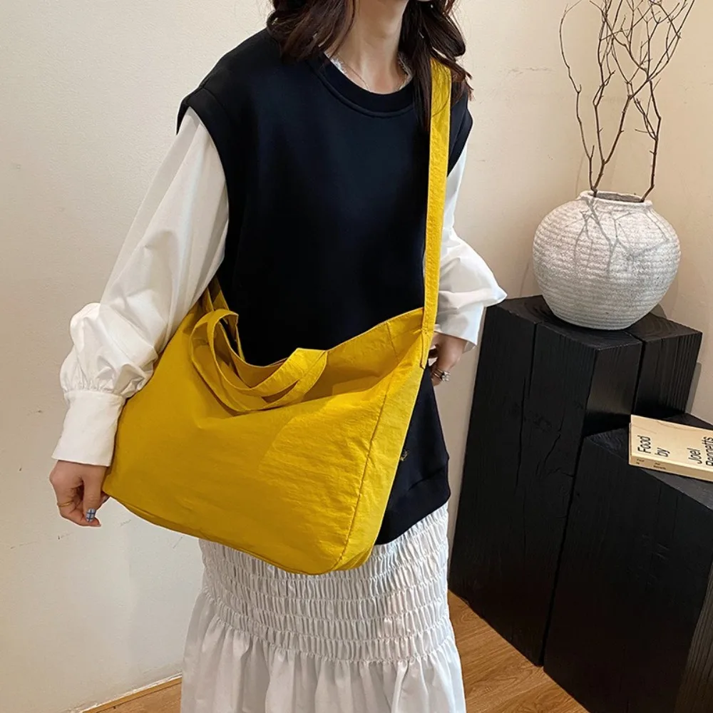 

All-match Zipper Nylon Shoulder Bag Soft Korean Style Shopping Handbag Storage Pouch Solid Color Underarm Bag School