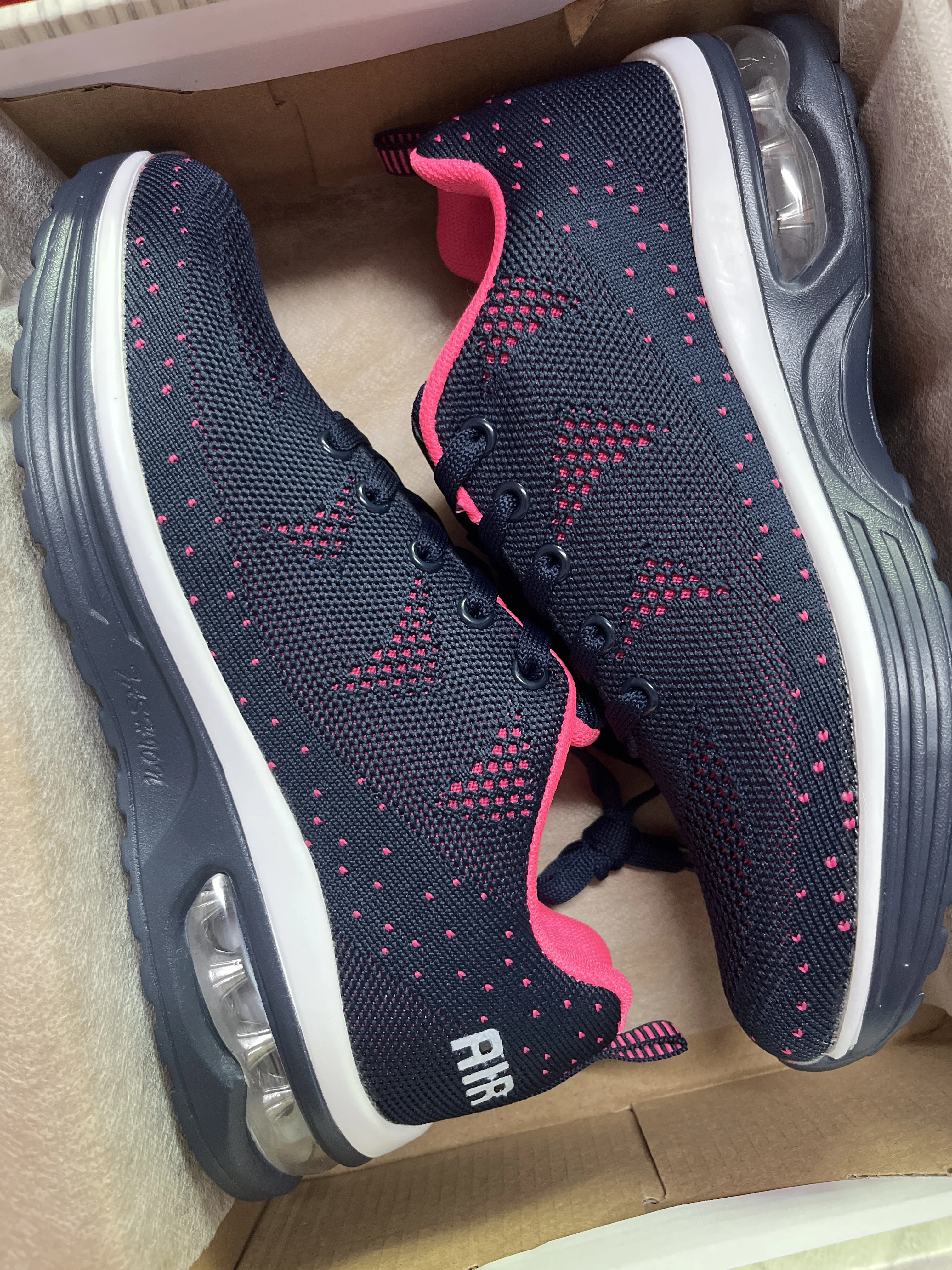 Women Sneakers Mesh Breathable Solid Color Soft Soles Comfortable Tennis Female Walking Shoes for Women Zapatos De Mujer 2023