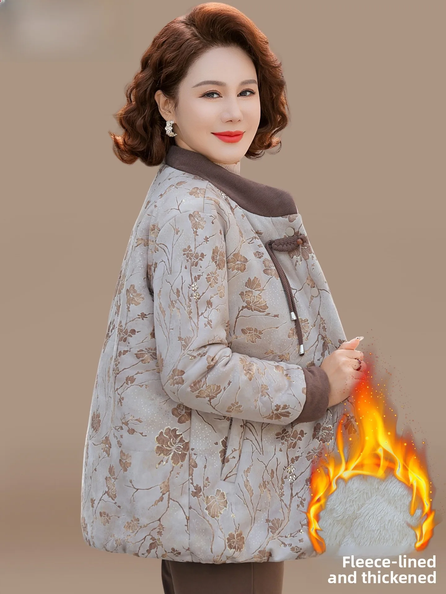 

Новая китайская утепленная хлопковая куртка-пуховик для женщин, зимнее теплое пальто из полиэфирного волокна с воротником-стойкой, длинное пальто для...