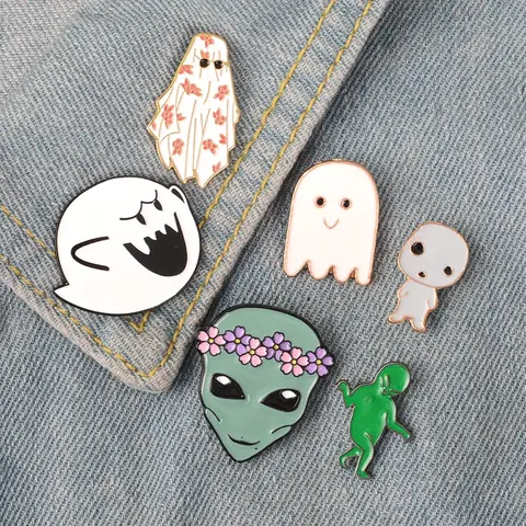 Ghost Alien Enamel Pin Cute Boo Monster Wreath Alien Baby Brooch Denim Jean Shirt Cartoon Badge Bag Lapel Jewelry Gift Friends