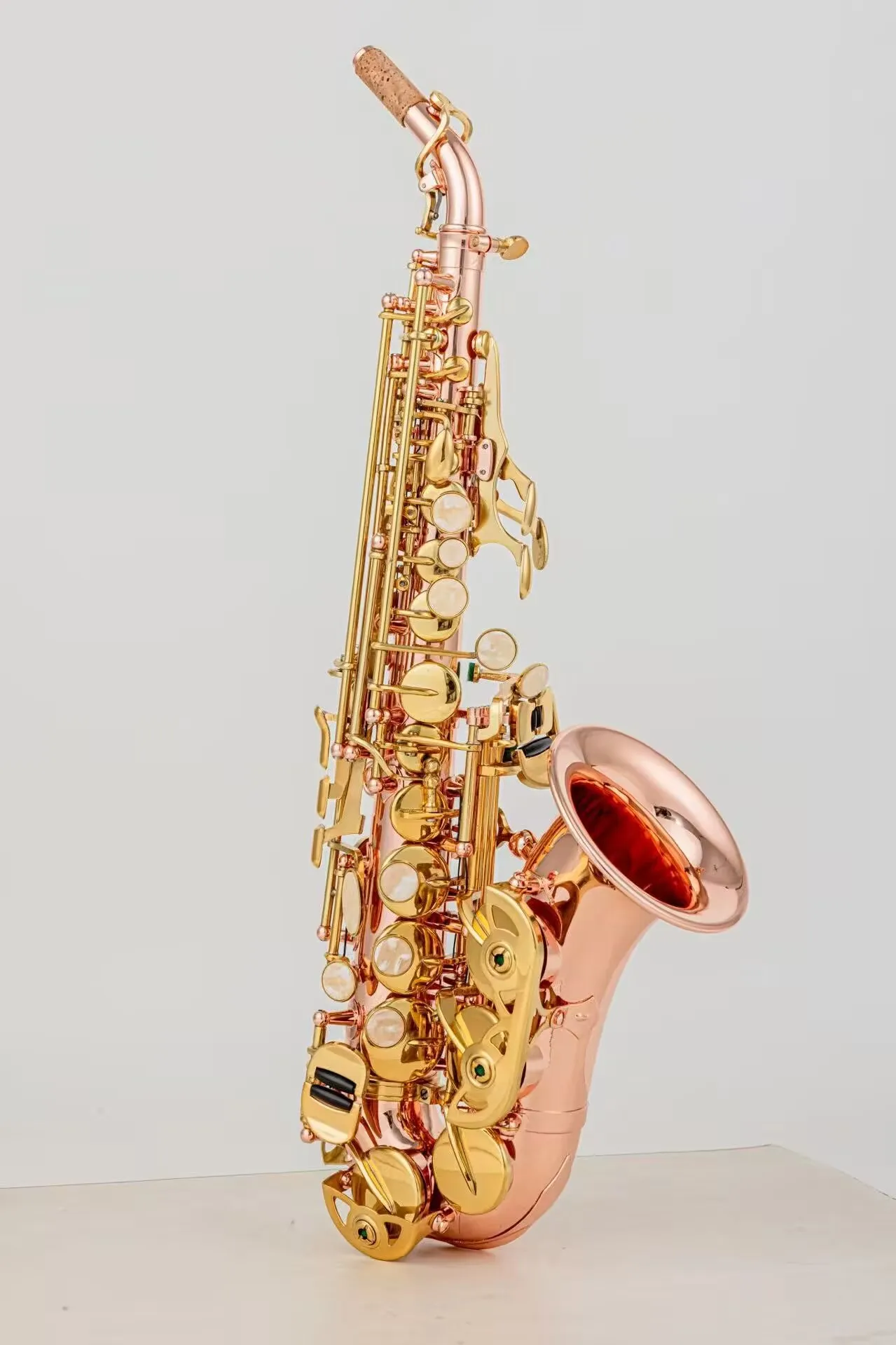 

Суперпроизводительный саксофон-сопрано SC-991 с изогнутой горловиной, би-бемоль, из латуни с фосфорным покрытием, с мундштуком