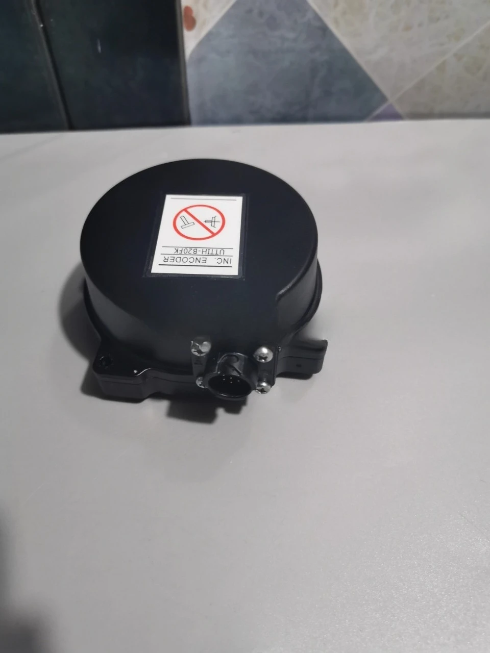 Энкодер серводвигателя поколения UTTIH-B20FK Новый