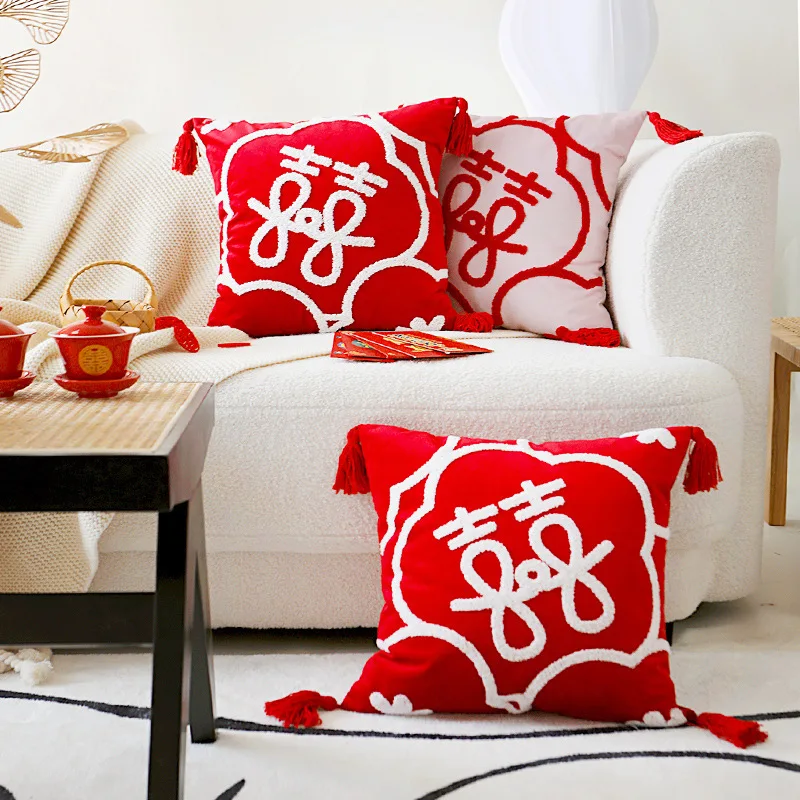 

Oriental Wedding Pillows Room Decoration Red Pillowcases 45x45 Embroidery Pillow with Auspicious Characters Festive Cushions