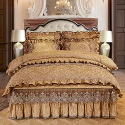 European Lace Velvet 4pcs Bedding Set Queen Duvet Cover Embossed Bedskirt Ruffle Soft Warm King Size Luxury with Two Pillowcases