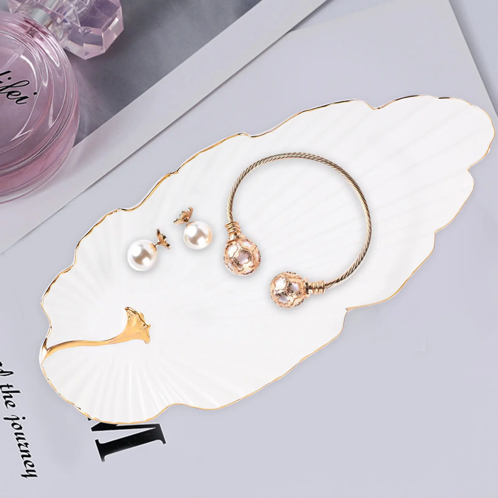 

Leaf Ceramic Jewelry Plate Sushi Dish Dumpling Flatware Snack Holder Ring Display Dish Bracelet Organizer Home Decor Tableware