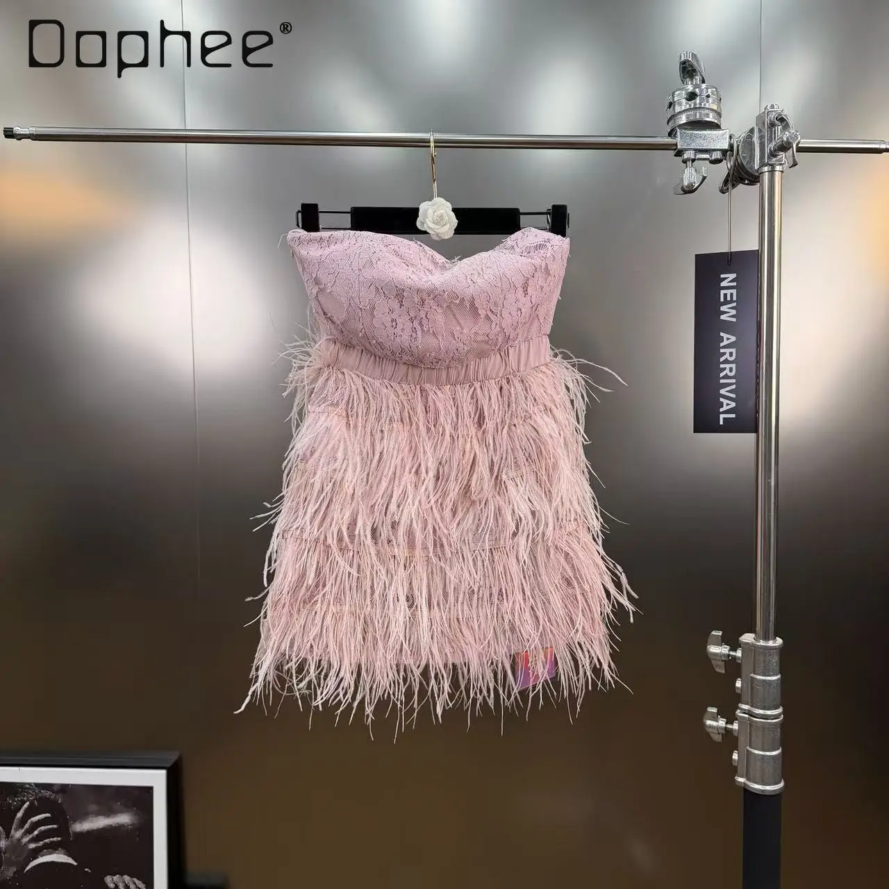 

French Style Light Luxury Feather Patchwork Strapless Dress High-end Elegant Fashion Off-shoulder Sexy Dress Evening Dresses