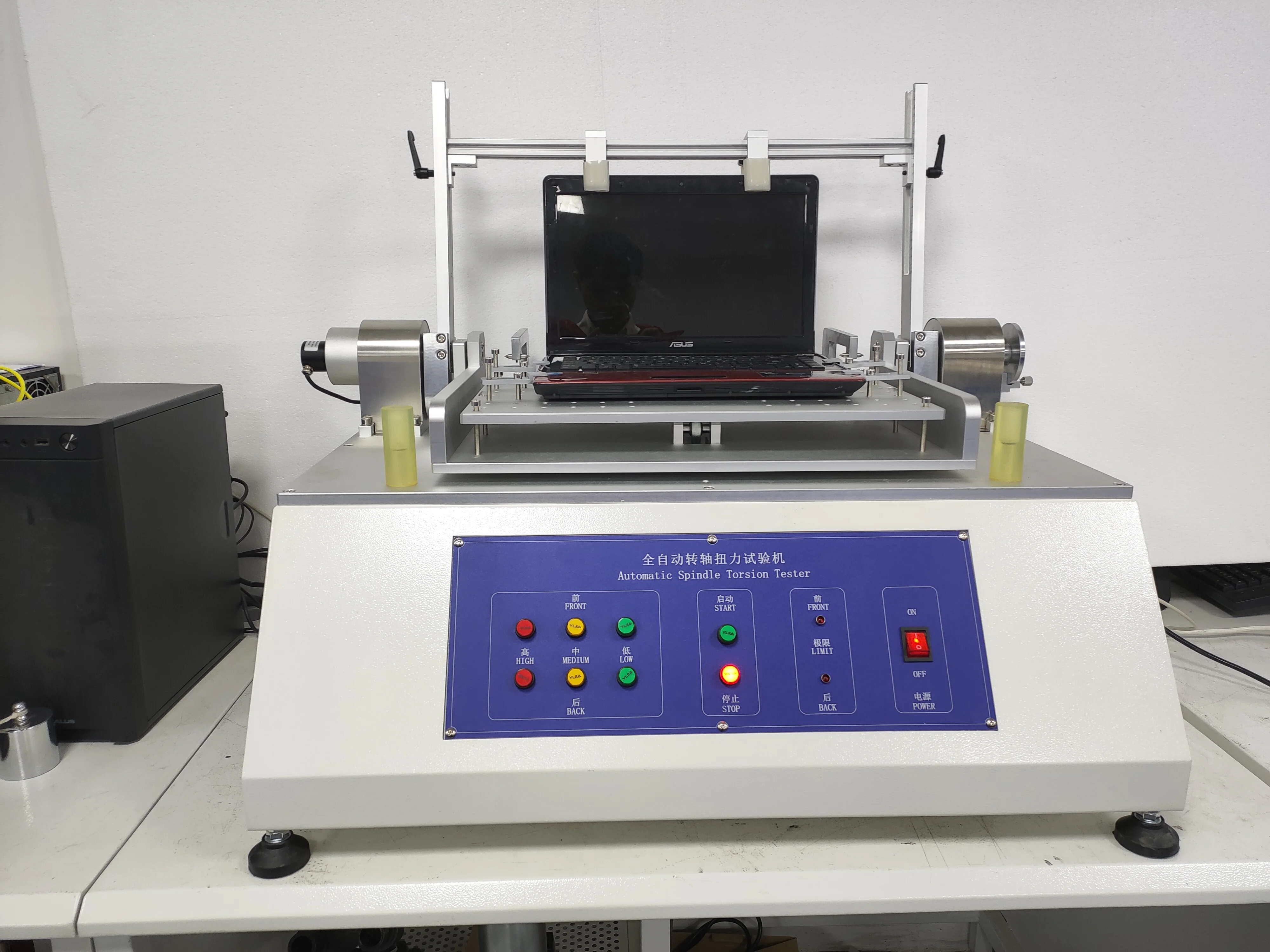 Máquina de testes de torque automática de eixo de laptop