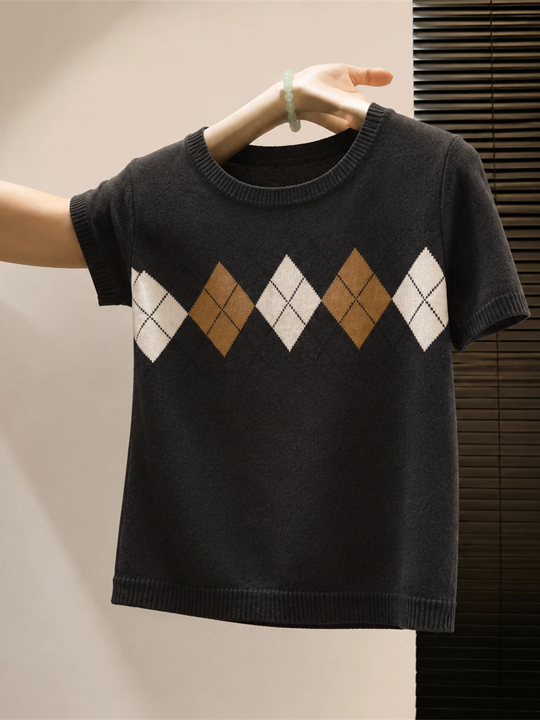 

round Neck Ice Silk Knitted Short Sleeve Casual Top Design Sense Patchwork Color Summer 2026 Elegant Hoodie Style Women's Shirt