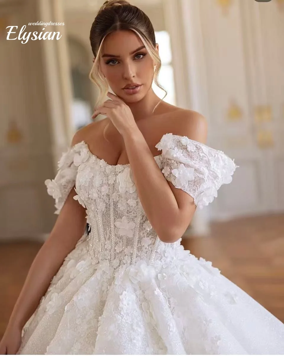 Personnalisé magnifique Appliques Court Train robe de bal robe de mariée romantique encolure dégagée perles fleurs princesse robe de mariée