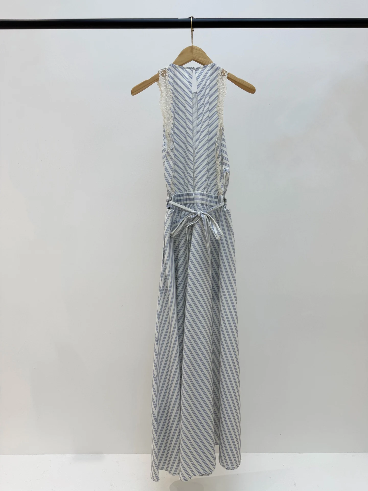 2026 Spring/Summer New Striped Hanging Neck Dress
