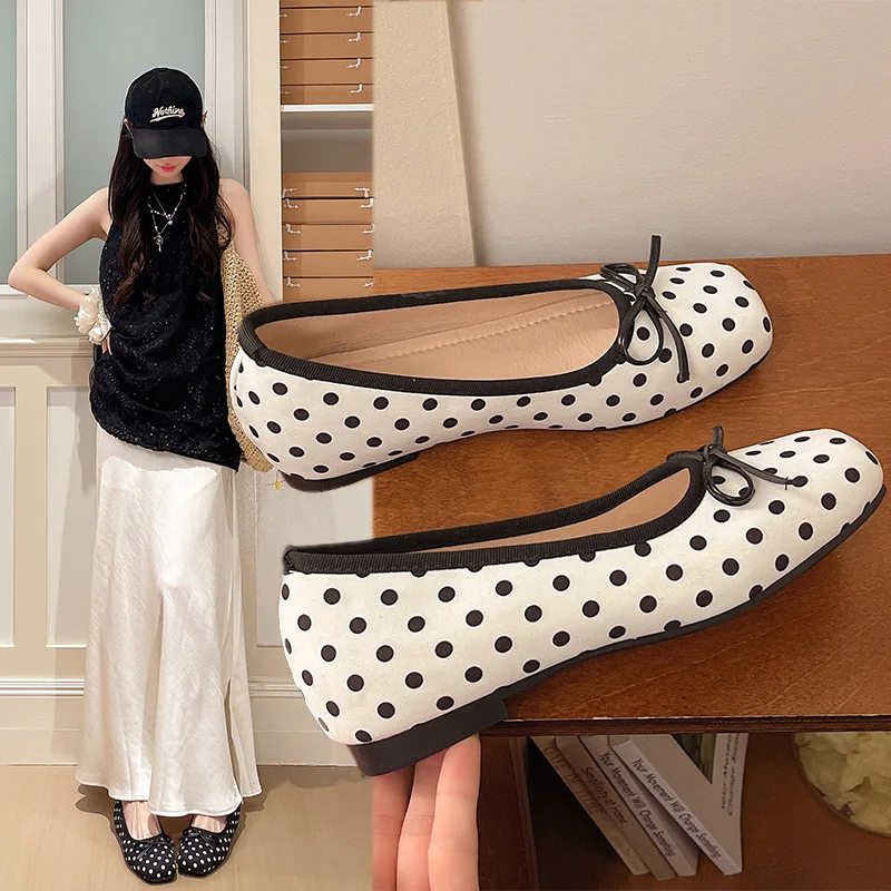 

Women's Shoes Temperament Square Head Shallow Mouth Single Shoes French Style Polka Dot Bow Soft Sole Ballet Shoes Women's Flats
