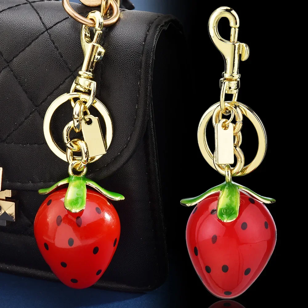 

2025 Fruit, strawberry, avocado, cute cartoon resin keychain hanging bag, student keychain, car key hanging accessory
