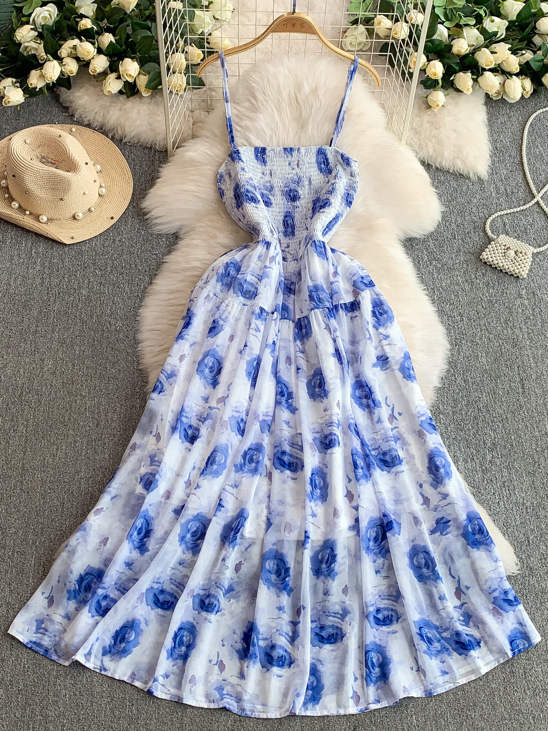 Bedrucktes Hosenträgerkleid für Damen, Sommer, elastisch, plissierte Taille, schlankes langes Kleid, Party, Boho, Strandurlaub