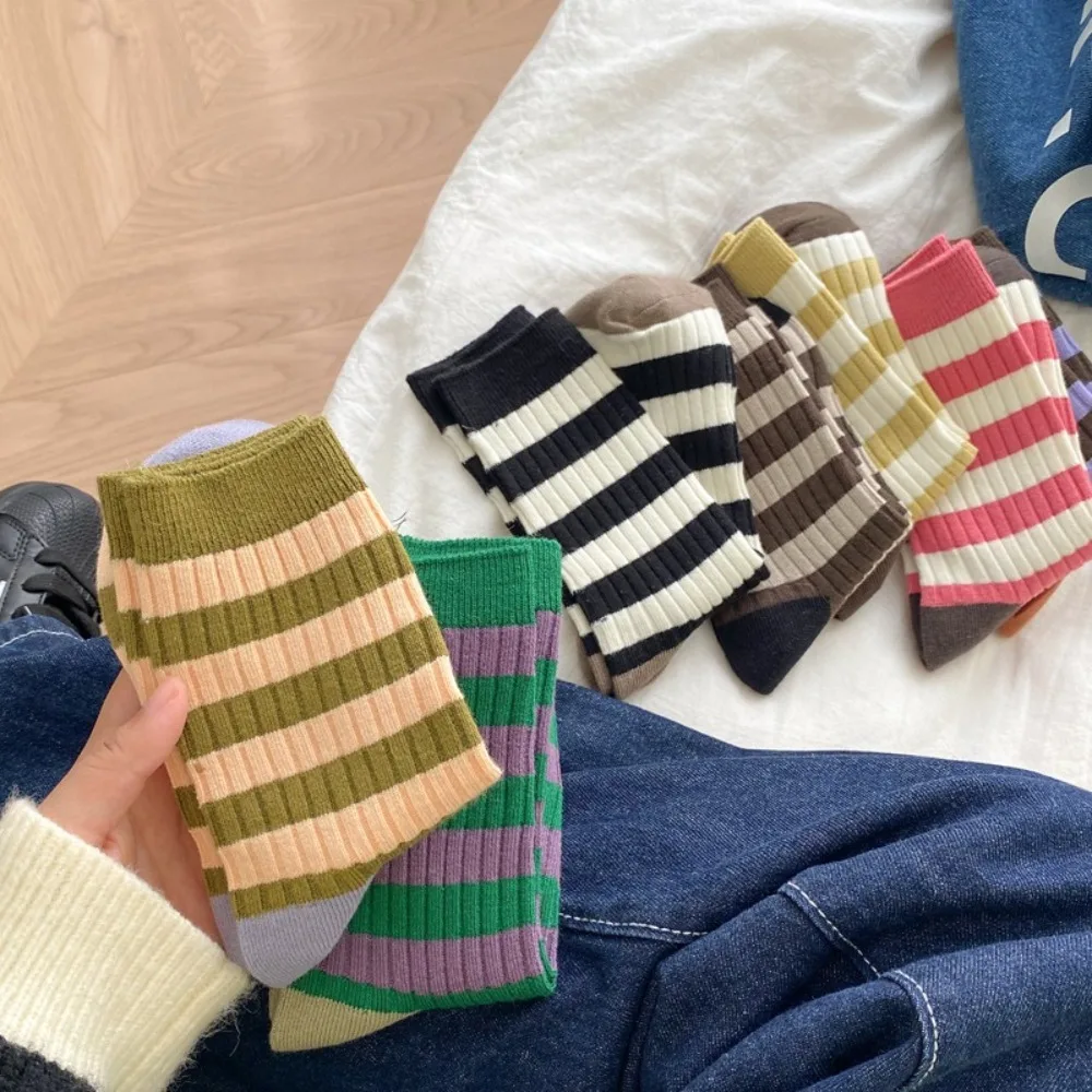 

Comfortable Korea Style Mid-tube Sock Breathable Cotton Women's Socks Medium Length Sweat Absorption Stripes Socks Winter