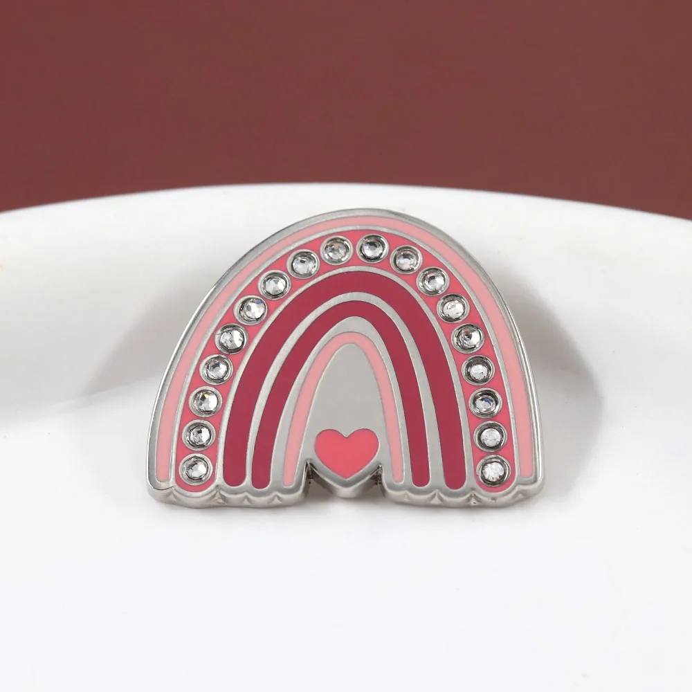 Pink Gradient Rainbow Brooch LGBTQ Love Studded Diamond Metal Badge Diversity and Inclusion Theme Enamel Pin Backpack Decoration