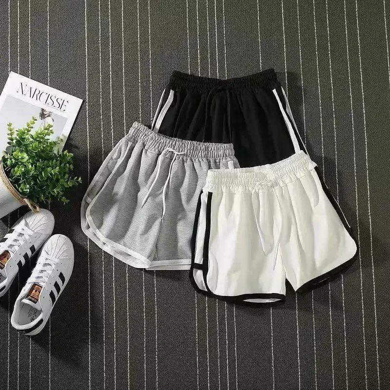 

2025 Summer New Women's Korean Solid Color Sports Shorts Loose Large Casual Yoga Fitness Slow Running Wide Leg Shorts