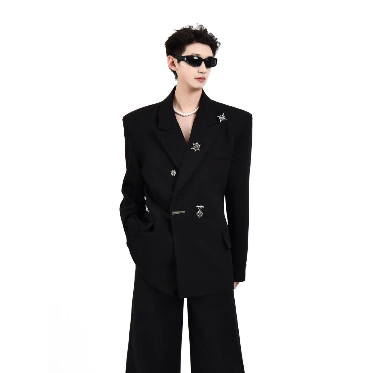 Casual Style Men's Suit Set with Shoulder Pads Metal Lapel Pin High End Fashion Trend Outerwear Breathable Polyester Fiber