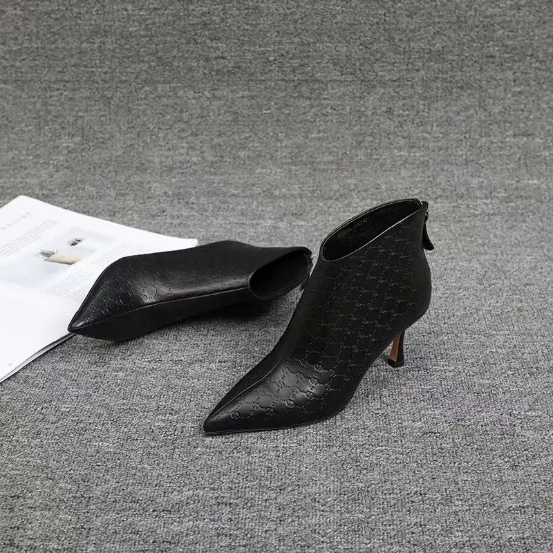 Botines de tacón gatito con punta para mujer, botines de diseñador de tacón bajo y fino, zapatos modernos de otoño-invierno para mujer