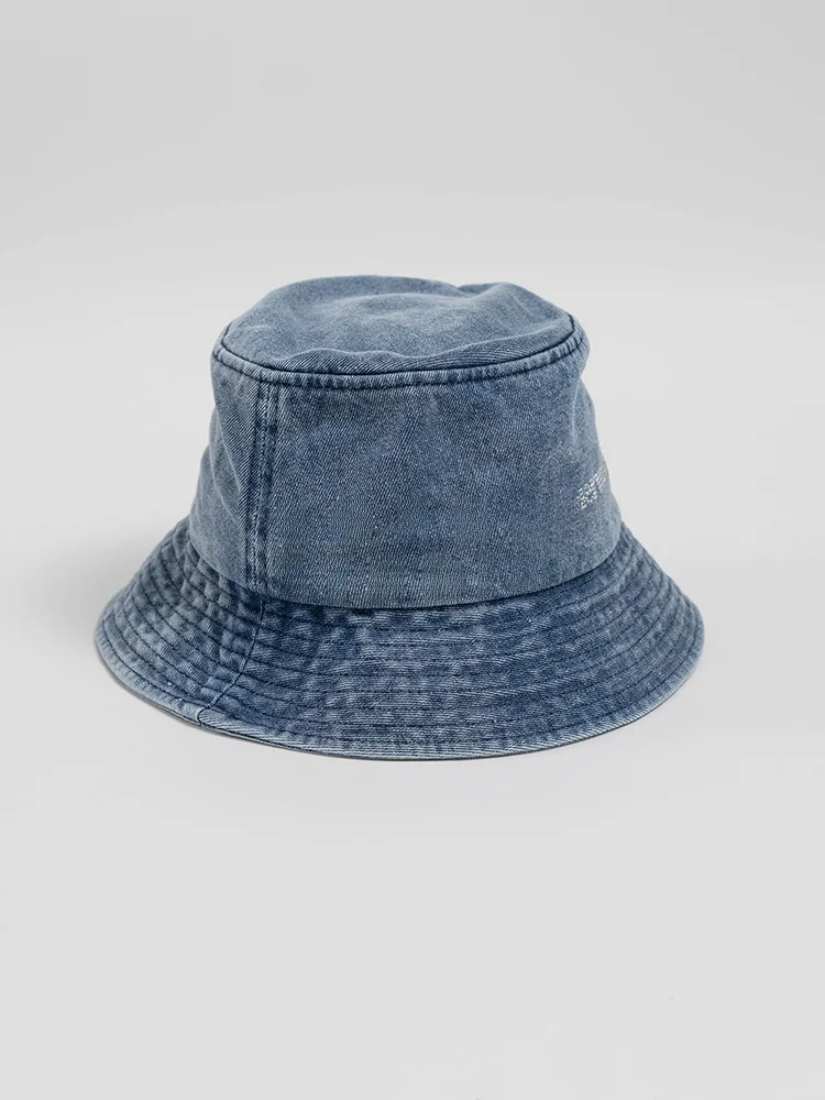 sopra-studio-cappello-da-pescatore-in-denim-distressed-con-logo-a-lettere-in-strass-protezione-solare-stile-casual-da-donna-tesa-corta-parte-superiore-piatta