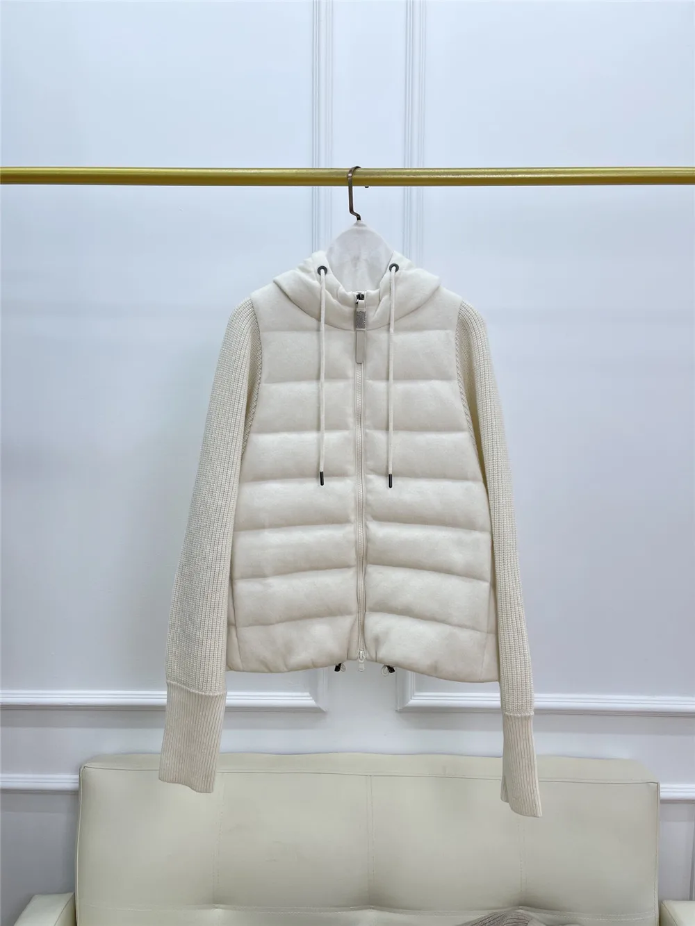 Doudoune à Capuche en Duvet d'Oie pour Femme, Manteau à Manches sulfavec Perles et Fermeture Éclair, Hiver