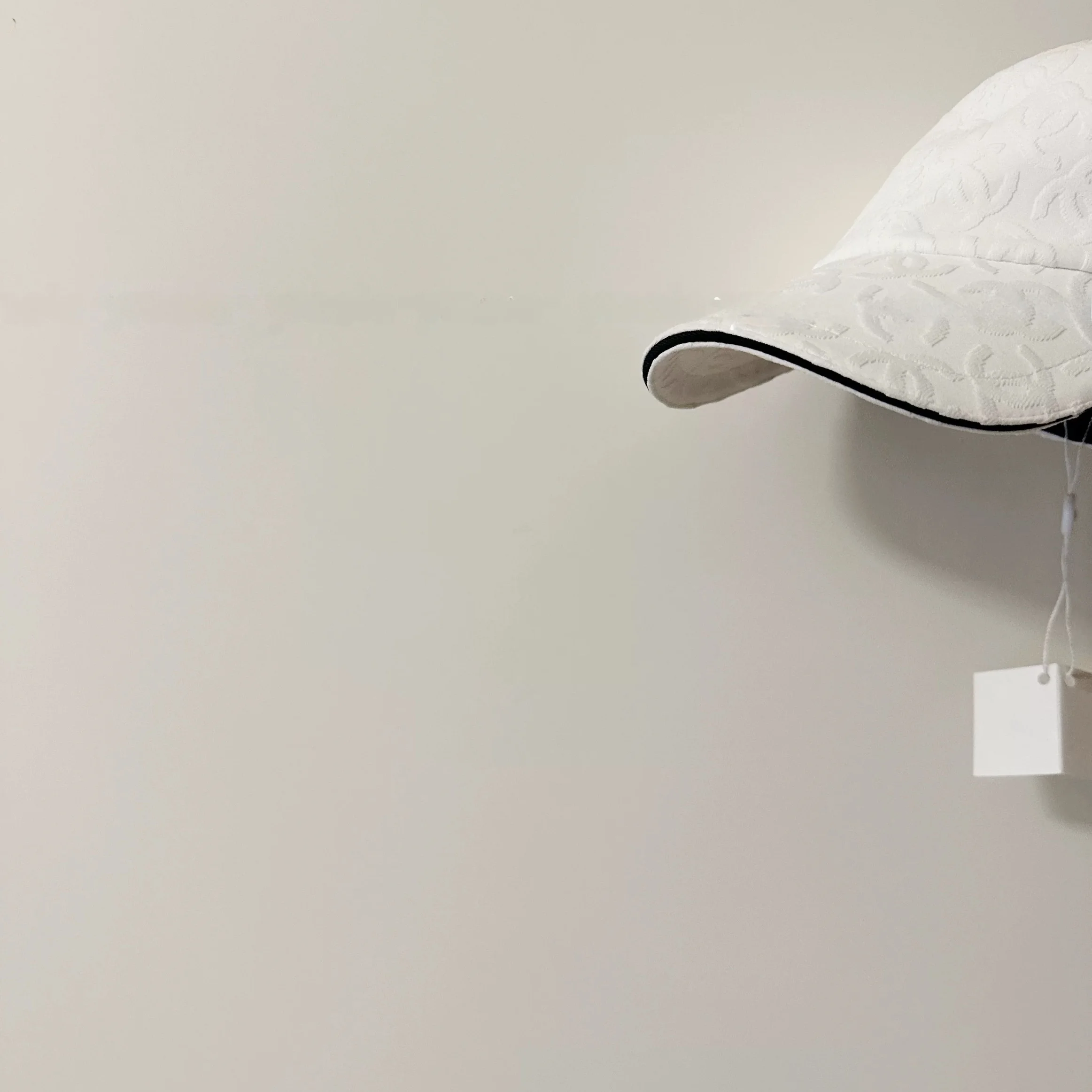 soft-top-baseball-cap-pure-color-subtle-pattern-floral-weave-sunade-uv-protection-men's-face-slimming-dubill-cap-ex