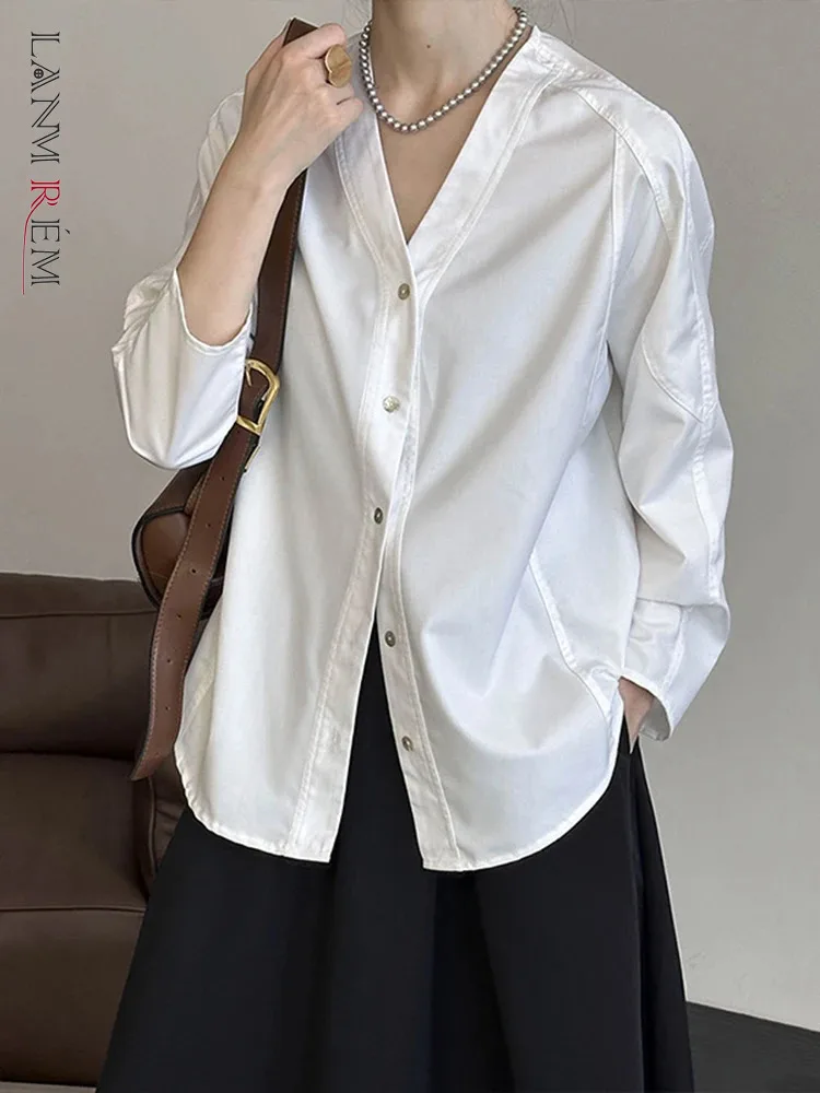 

[LANMREM] Office Lady Shirt Women V Neck Single Breasted Long Sleeve Minimalism Blouses Fashion Tops 2024 Autumn New 26C201