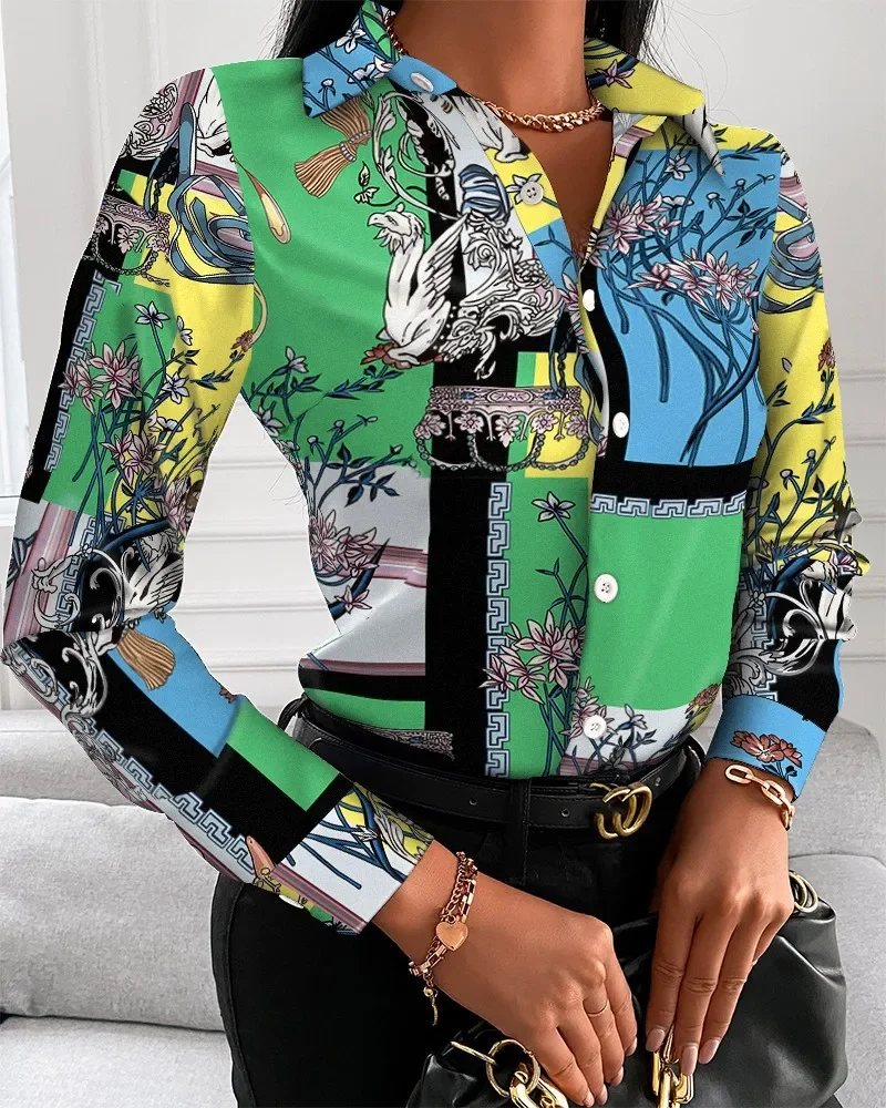 Autumn loose sleeved V-neck button printed shirt shirt for women versatile and fashionable showcasing a relaxed temperament