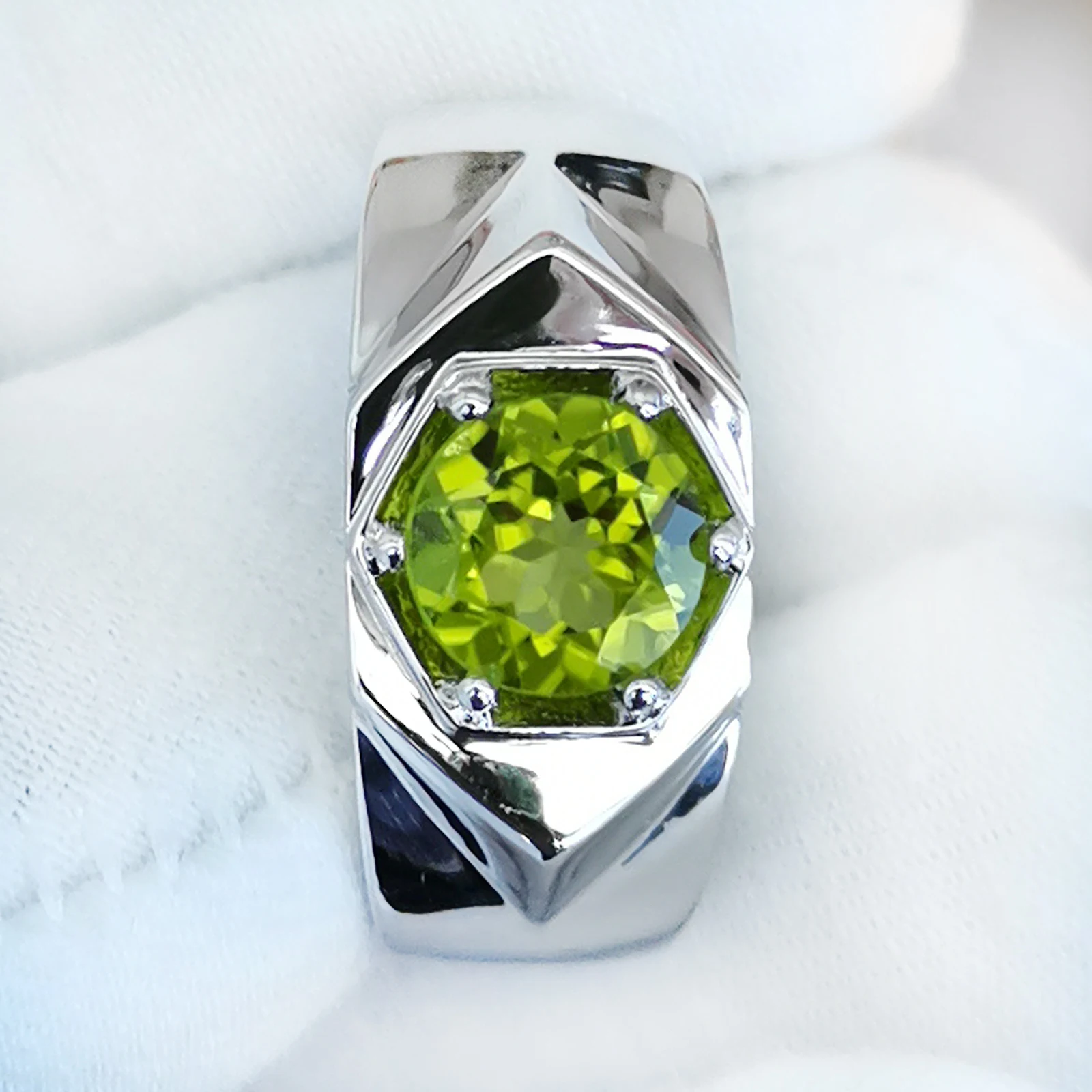 

Natural Green Peridot Men Ring 6-prong 925 Sterling Silver Band 7.5mm Gemstone August Birthday Gift Birthstone R515GPN