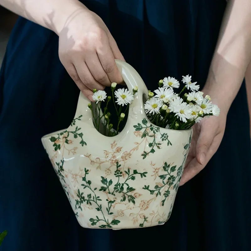 Bag ceramic vase ornaments, living room, high sense, flower arrangement, hydroponics, creative French retro pastoral style.
