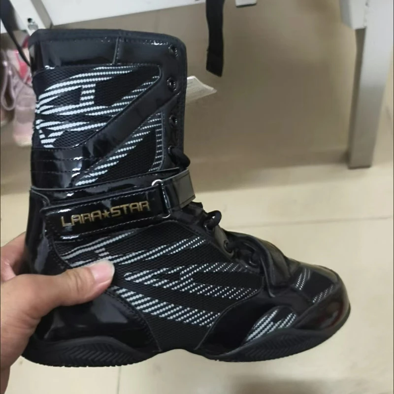 

Новинка 2025 года, мужские борцовские туфли, черные, красные боксерские туфли для мужчин, дышащая боевая обувь, мужская обувь для тренировок в тренажерном зале