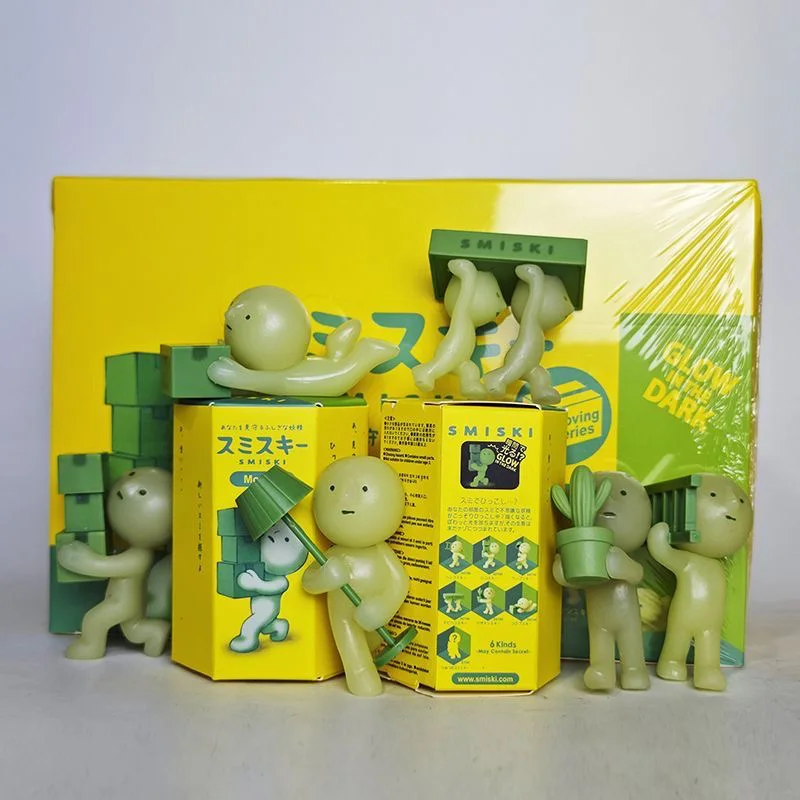 스미스키 블라인드 박스 모든 스타일 발광 비전 귀여운 모델 장식 인형 애니메이션 액션 장식품 생일 선물