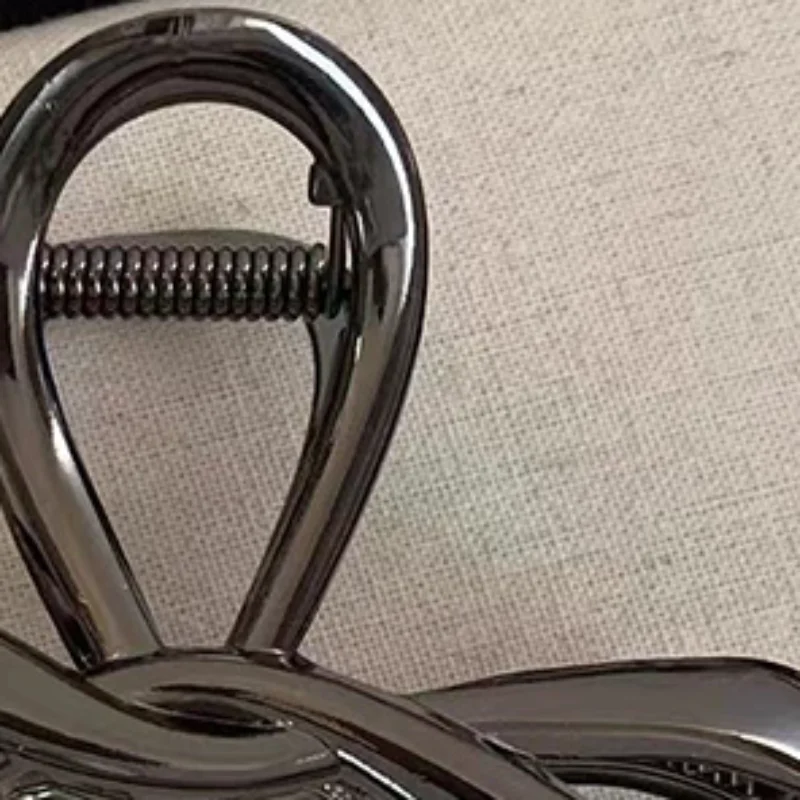 

Металлический зажим в виде когтей 2023, металлический зажим в виде акулы, серебряный зажим для волос в стиле когтей, расширенный универсальный зажим на затылке, ложка, украшение для волос, головной убор