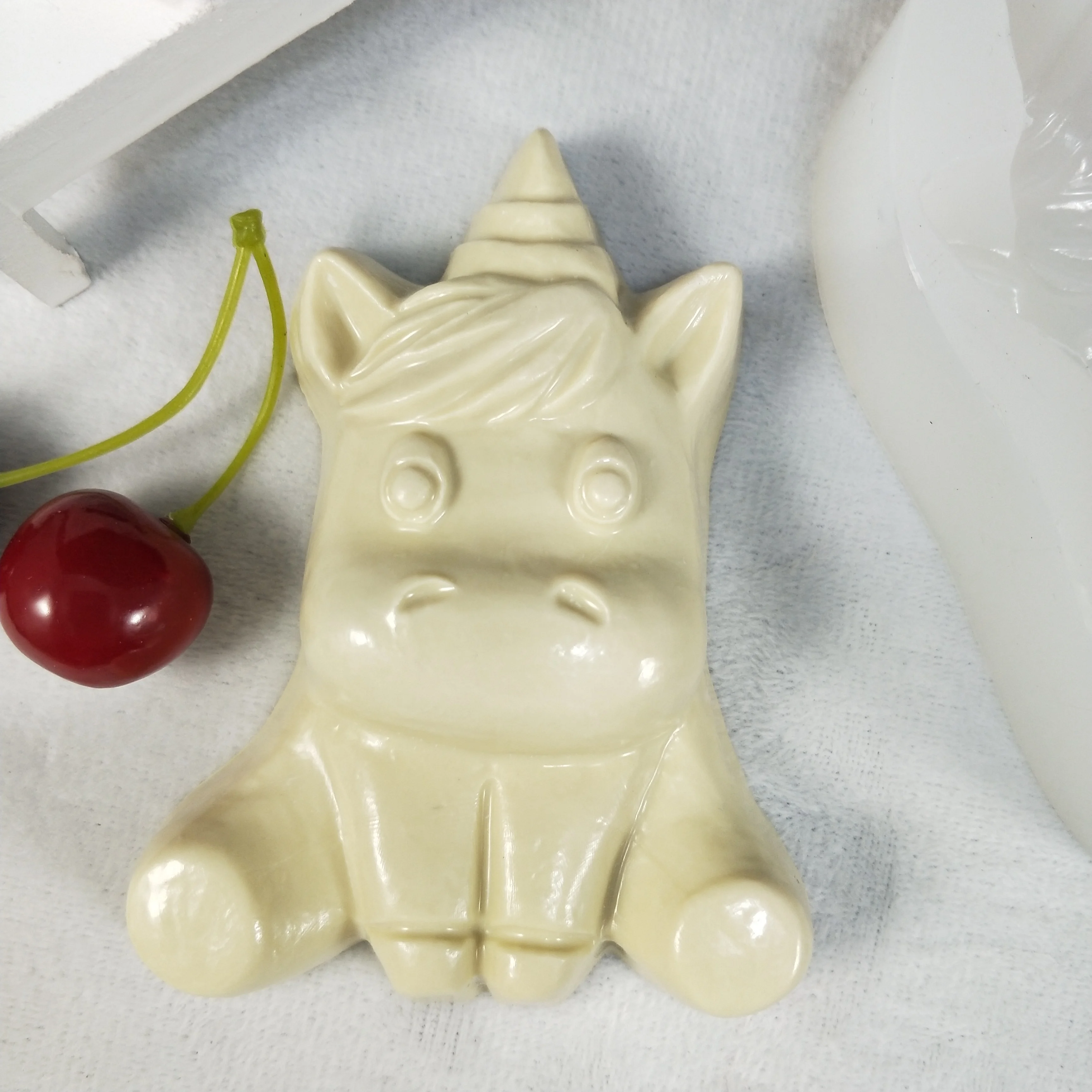 

Cute Unicorn Soap Molds Mold Silicone Gypsum Chocolate Candle Candy Mold Clay Resin Lovely DW0189 PRZY Cartoon Moulds