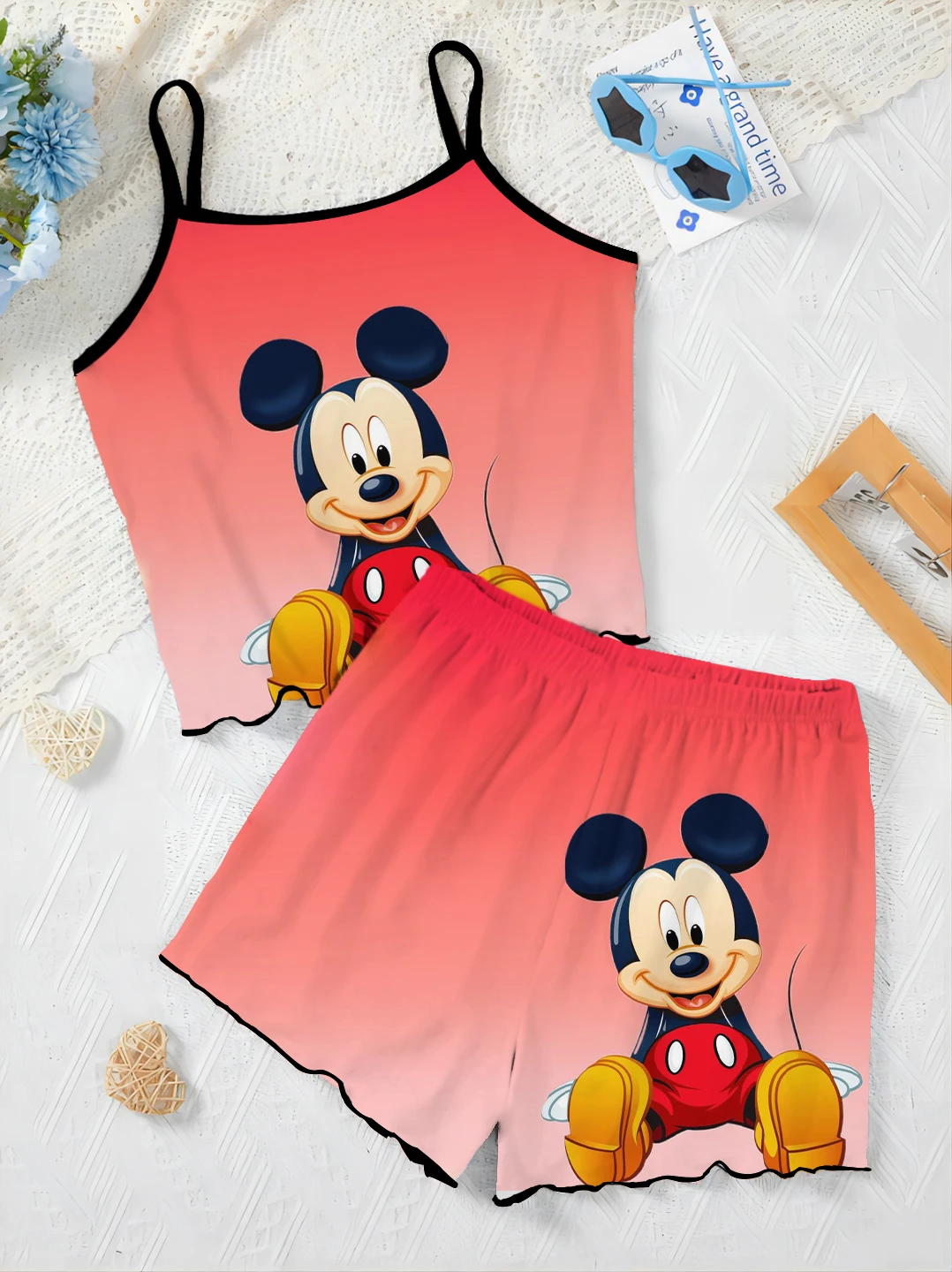 Disney-Ensemble pyjama imprimé Minnie pour femme, col rond, haut à bretelles, ourlet en laitue imprimé, pyjama d'été pour femme, vêtements de maison doux