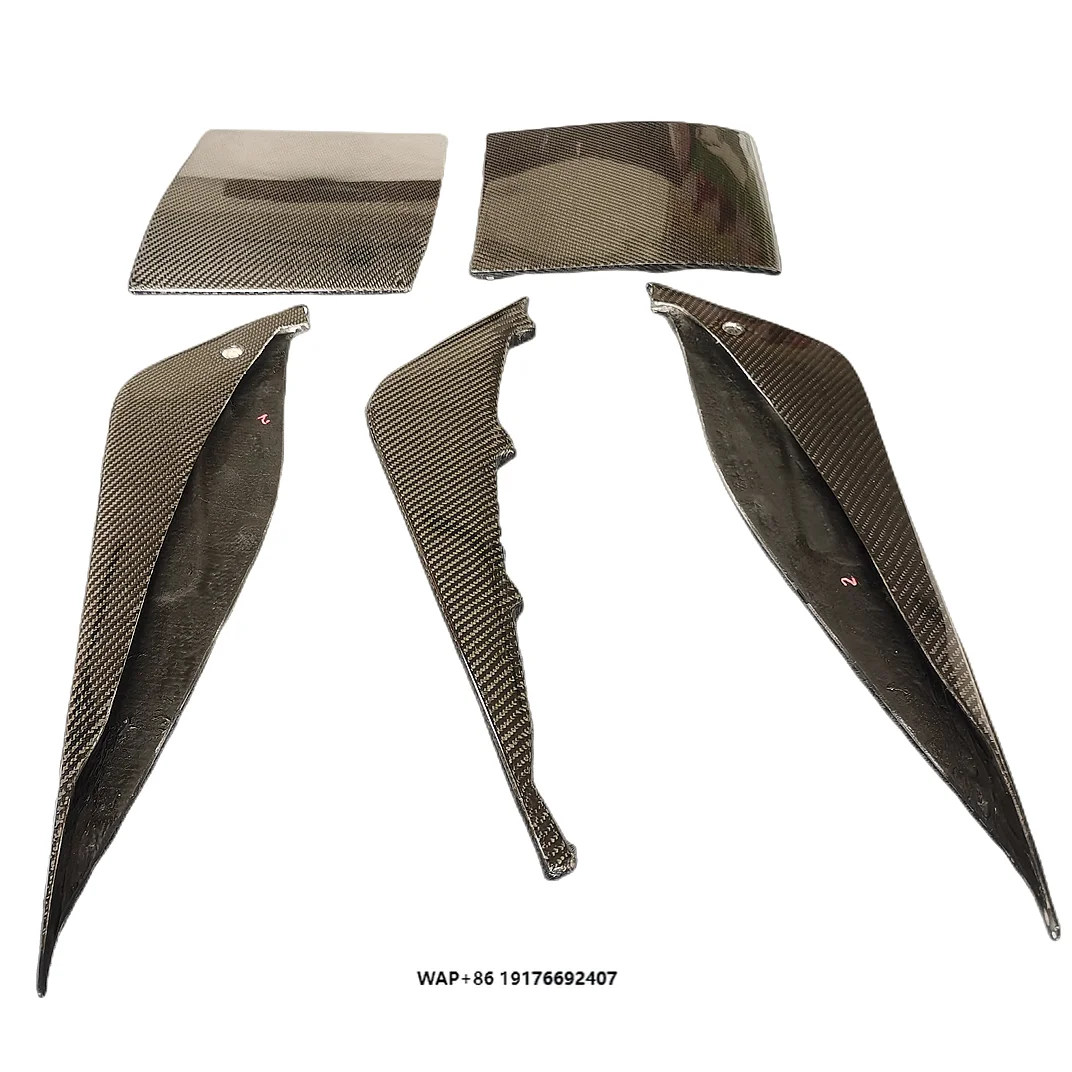 

CARBON FIBER REAR DIFFUSER (TWILL WEAVE) for 2015-2017 FORFERRARI CALIFORNIA T