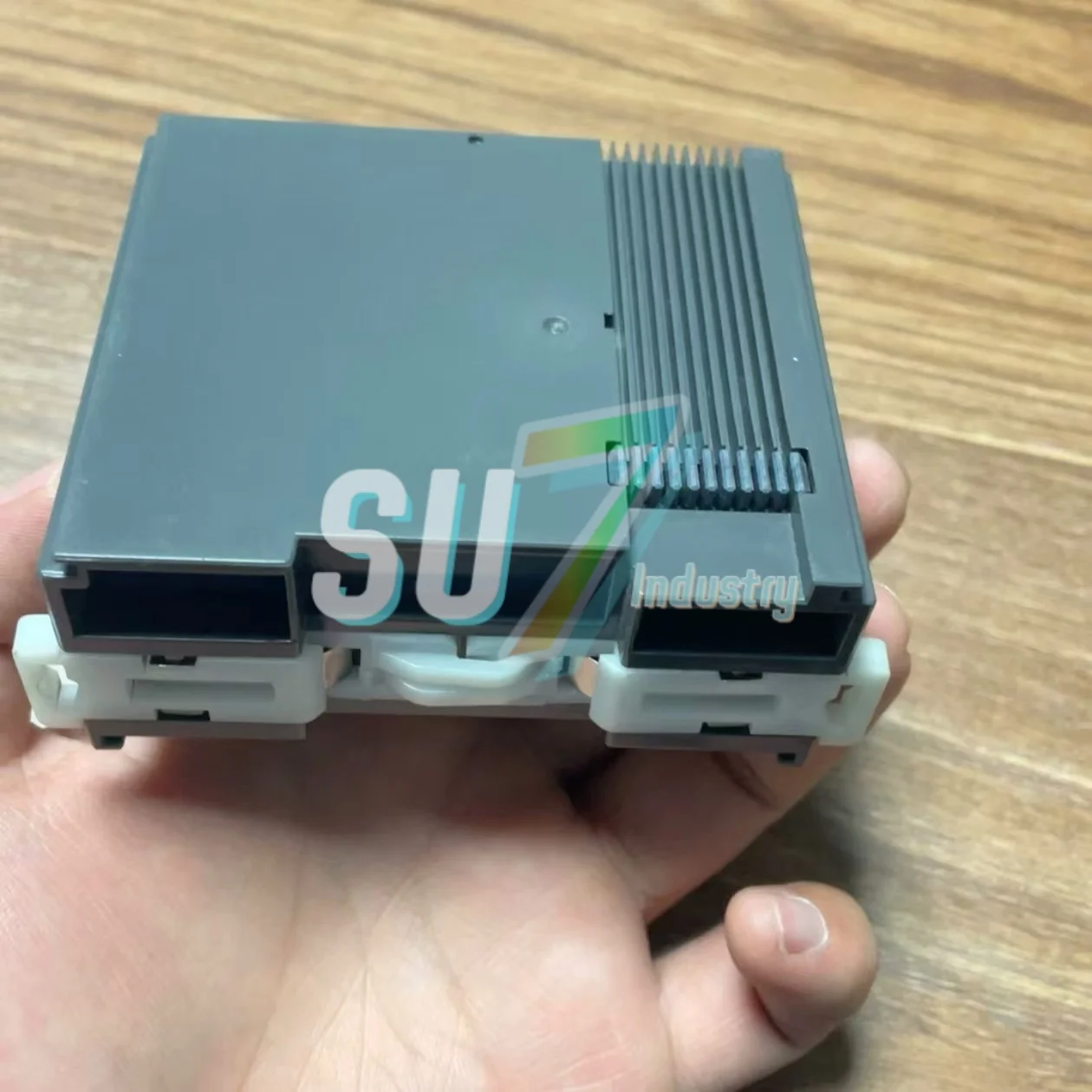 AS06XA-A AS08AD-B AS08AD-C PLC モジュール 倉庫に新品